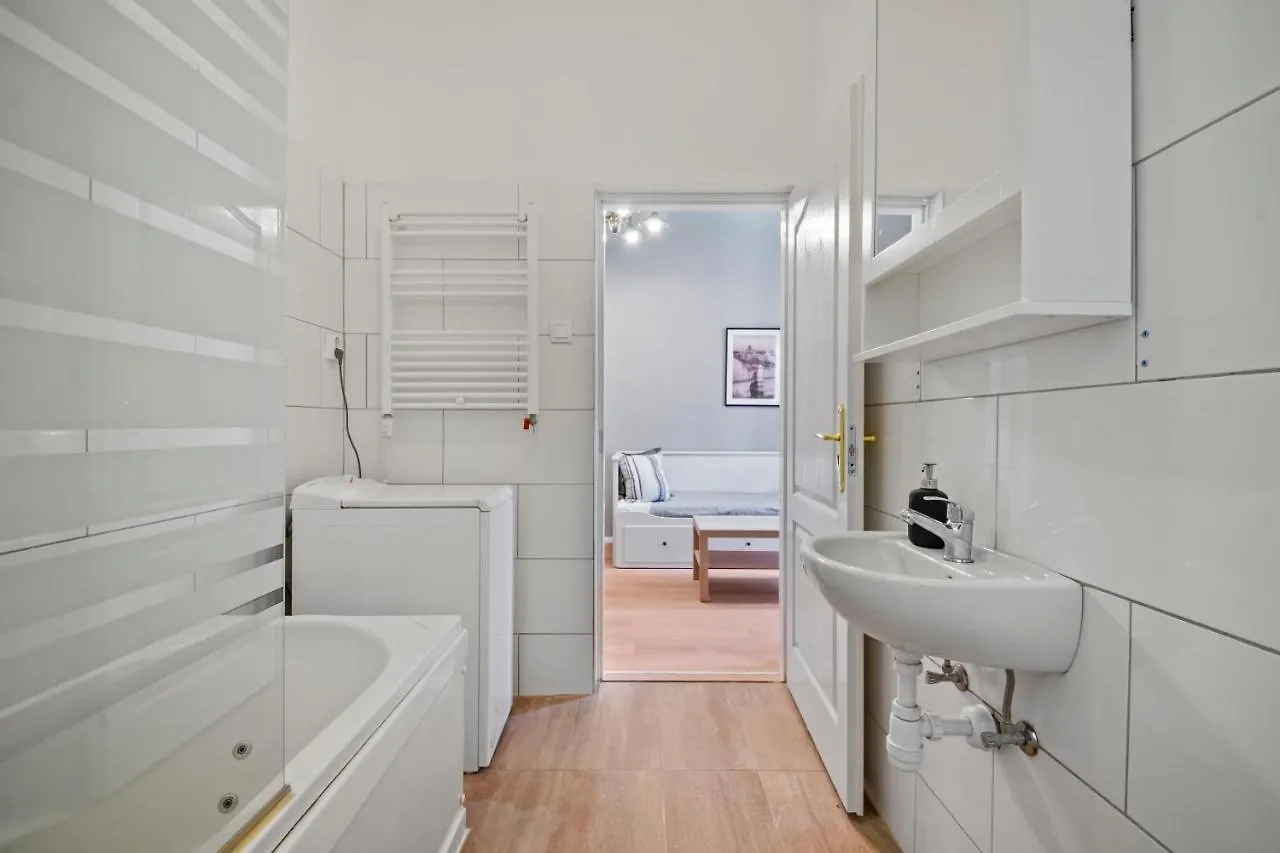 Venus Apartments - Akacfa II Budapest 0*,  Hungary
